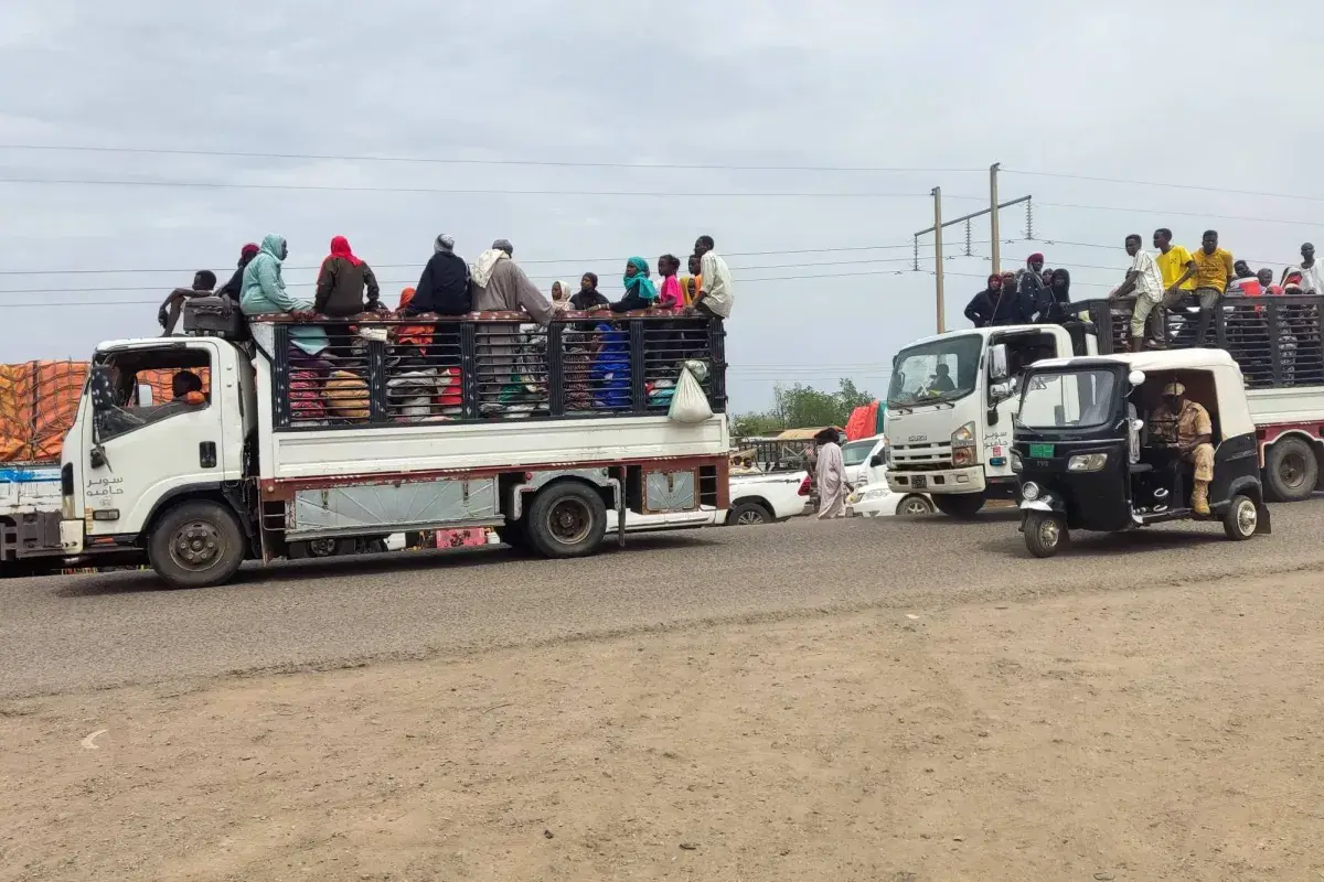عودة محفوفة بالمخاطر.. ملايين السودانيين بين دمار الداخل ومخاطر اللجوء في ليبيا