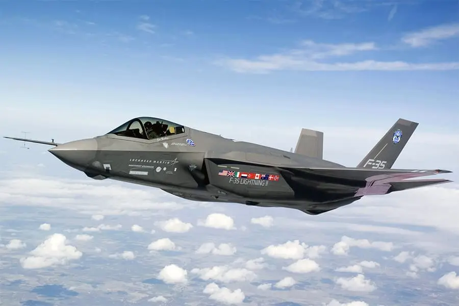 تقارير: كندا تدرس تقليص مشتريات مقاتلات F-35 لصالح الطائرة السويدية غريبن