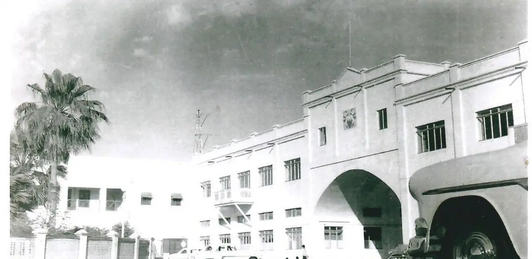 التغلغل البريطاني لحصار البحرين ومصادرة قرارها التجاري والبحري