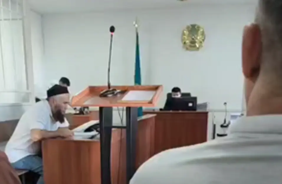 محادثات دينية سُجلت بكاميرات خفية.. كازاخستان تواصل محاكمة تسعة مسلمين بتهمة الانتماء لجماعة التبليغ
