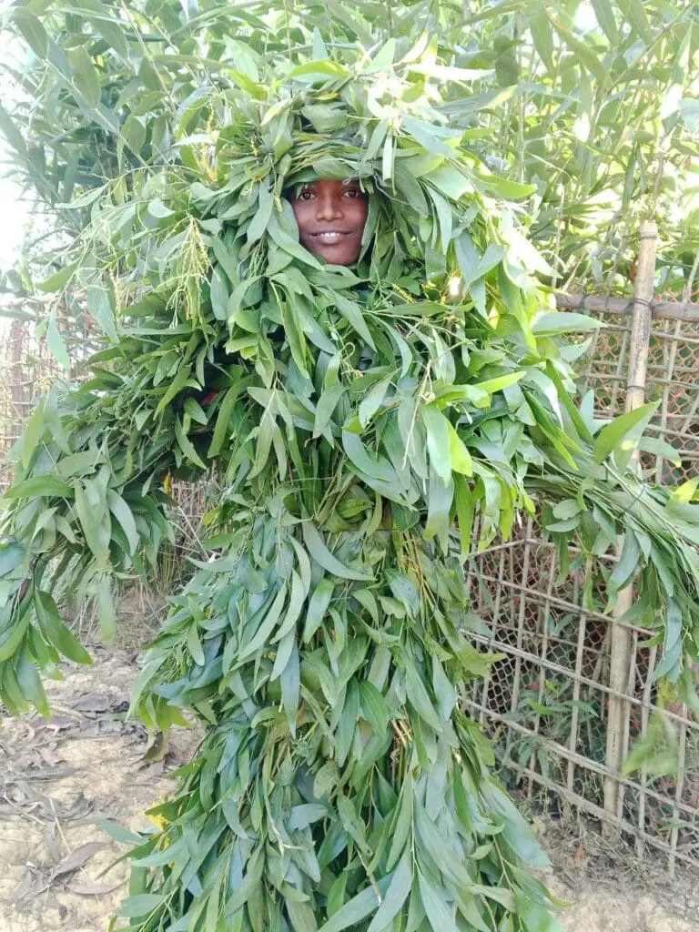 1000130524