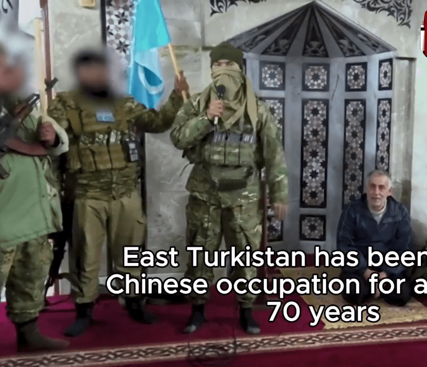 كلمة للمهاجرين الأويغور في سوريا في مسجد اللاذقية 27 Uyghur Islamists in 00 00 2520241212 103901 copy