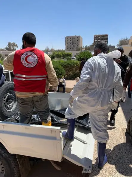 ليبيا: العثور على جثث، يُعتقد أنها لمهاجرين، على طول السواحل الليبية 3 674352109 1380621634091173 429956833239836865 n