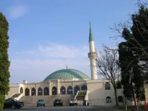 مجلس شورى الهيئة الإسلامية في النمسا يناقش تحديات المسلمين وينتخب قيادات جديدة 17 getlstd property photo