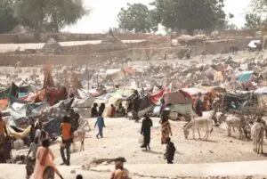 لاجئو السودان في تشاد.. نجوا من الحرب ليواجهوا العطش وفقدان الأمل 17 Screengrab of refugee camp from Number of Refugees Who Fled Sudan for Chad Double in Week