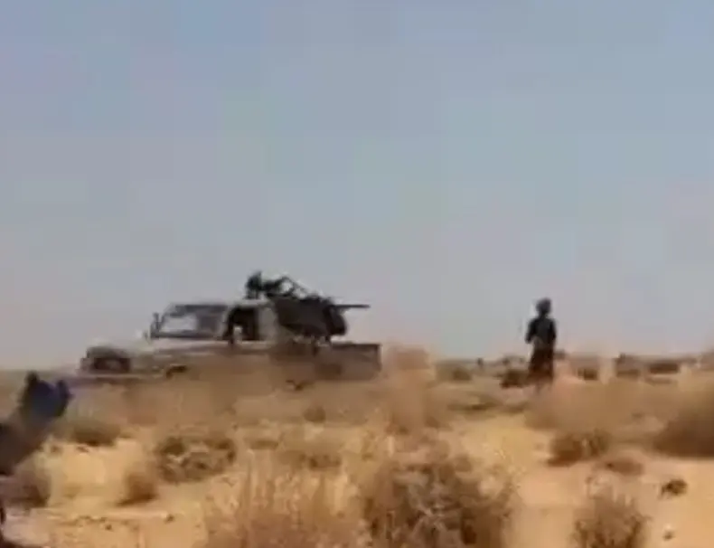 جبهة تحرير أزواد تدمر 24 مدرعة وتأسر جنودا روس من بينهم ضابط رفيع المستوى 2 ٢٠٢٦٠٧١٠ ١٧٣٤٢٠