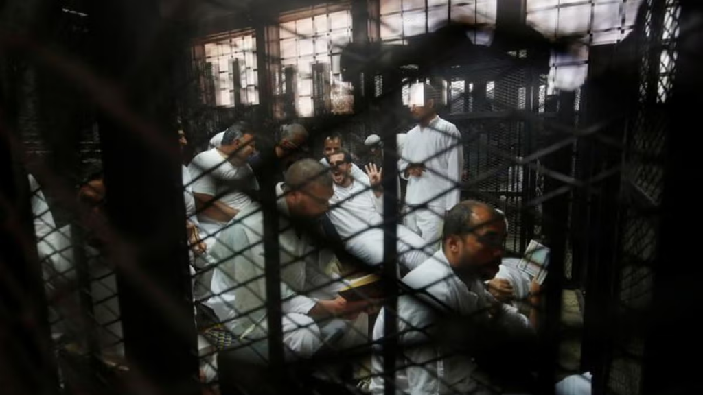بعد 13 عامًا من مذبحة رابعة.. عائلات المعتقلين تطالب مصر بفتح صفحة جديدة 4 image 104