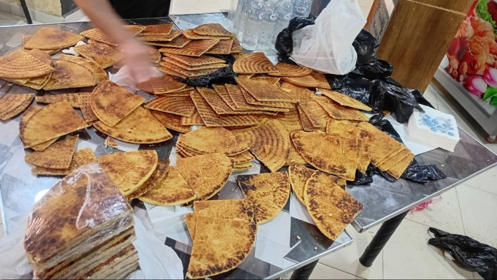 بالصور : حرائق مروعة بالجزائر وإحياء ذكرى إبادة الروهينجا | أبرز الصور من العالم الإسلامي 3 image 171