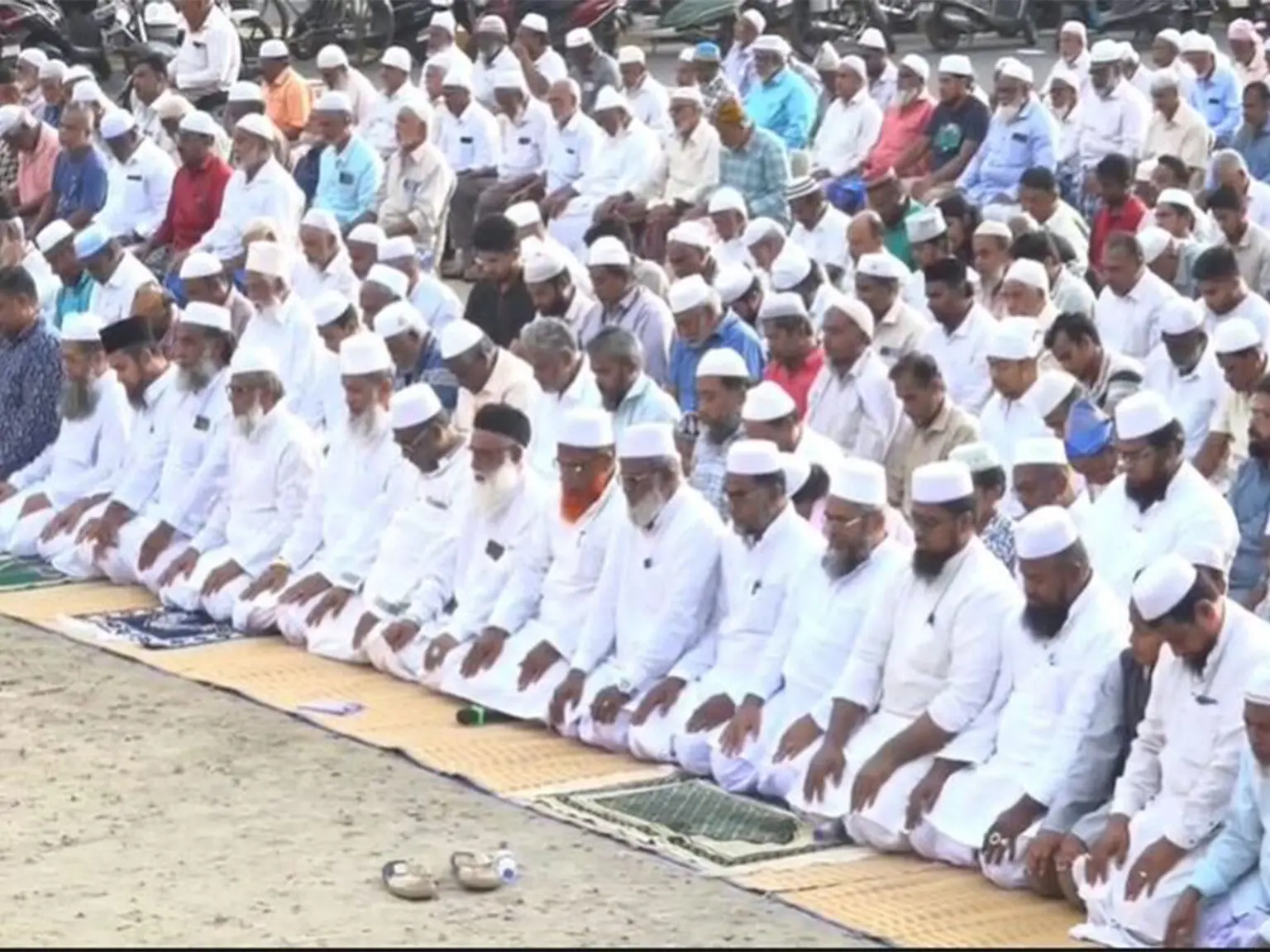 over 2000 muslims perform special prayer for rain in tiruchirappalli amid drought 1536x1152 1