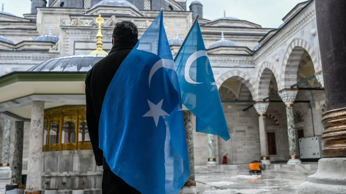 معاناة المنفيين الإيغور في تركيا من الفقر ومستقبل غامض 2 202511eca turkiye uyghur mosque
