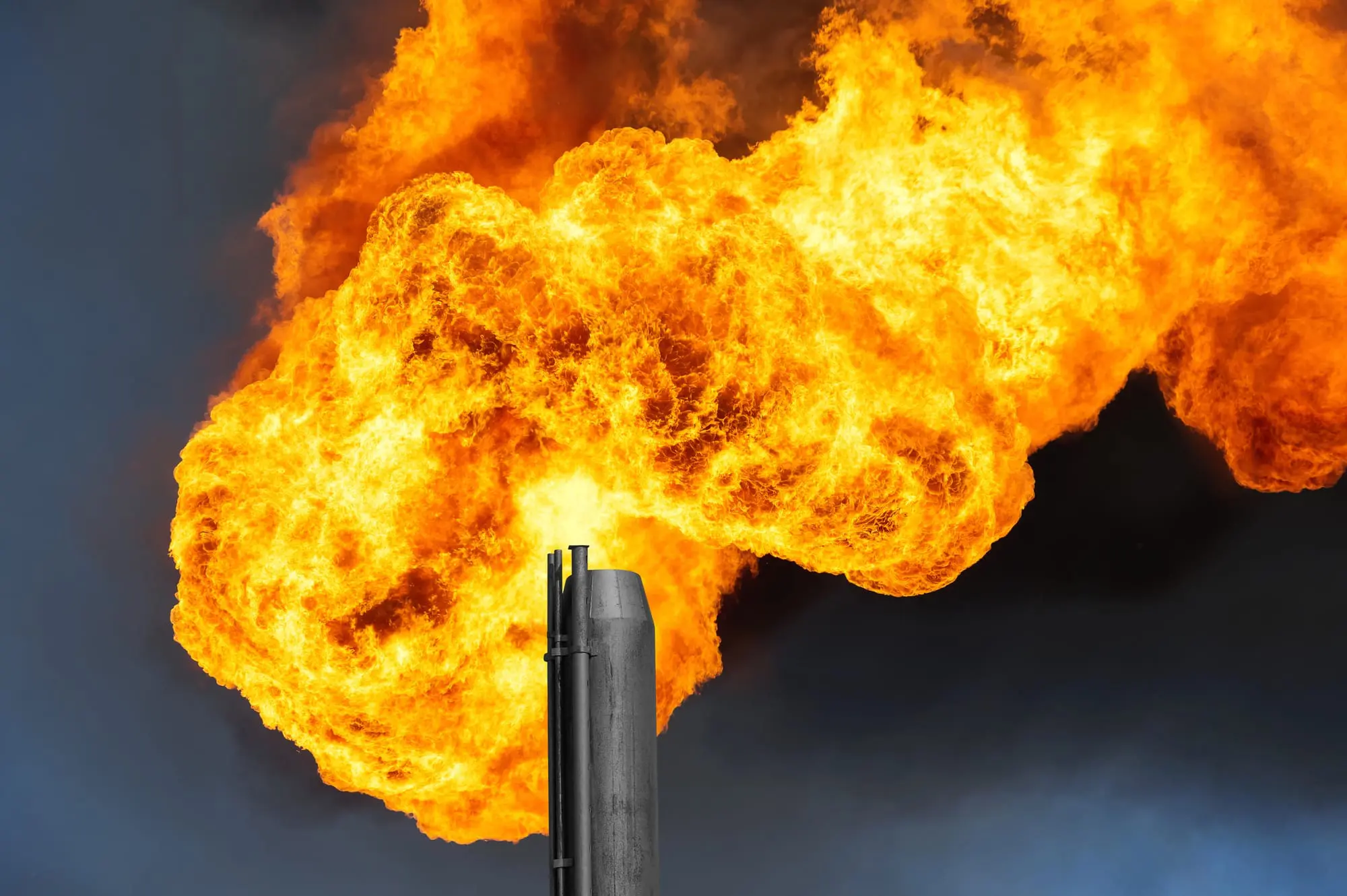 تعطل خط «شرق–غرب» السعودي يضاعف أزمة الطاقة بين هرمز وباب المندب 5 Depositphotos 170802972 L