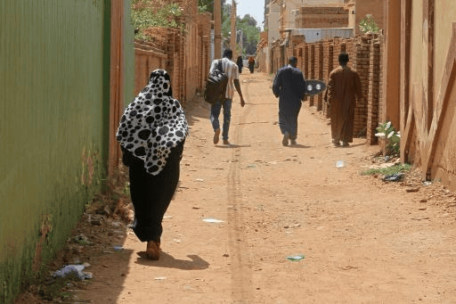 العودة إلى الخرطوم.. ملايين السودانيين يعودون إلى عاصمة أنهكتها الحرب ولا تزال الحياة فيها شديدة القسوة 3 image 240