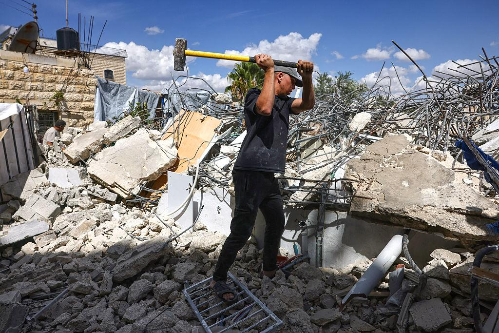11,620 عملية هدم وتدمير لممتلكات الفلسطينيين خلال ثلاث سنوات.. والقدس تواجه سياسة «الهدم الذاتي» 2 image 78