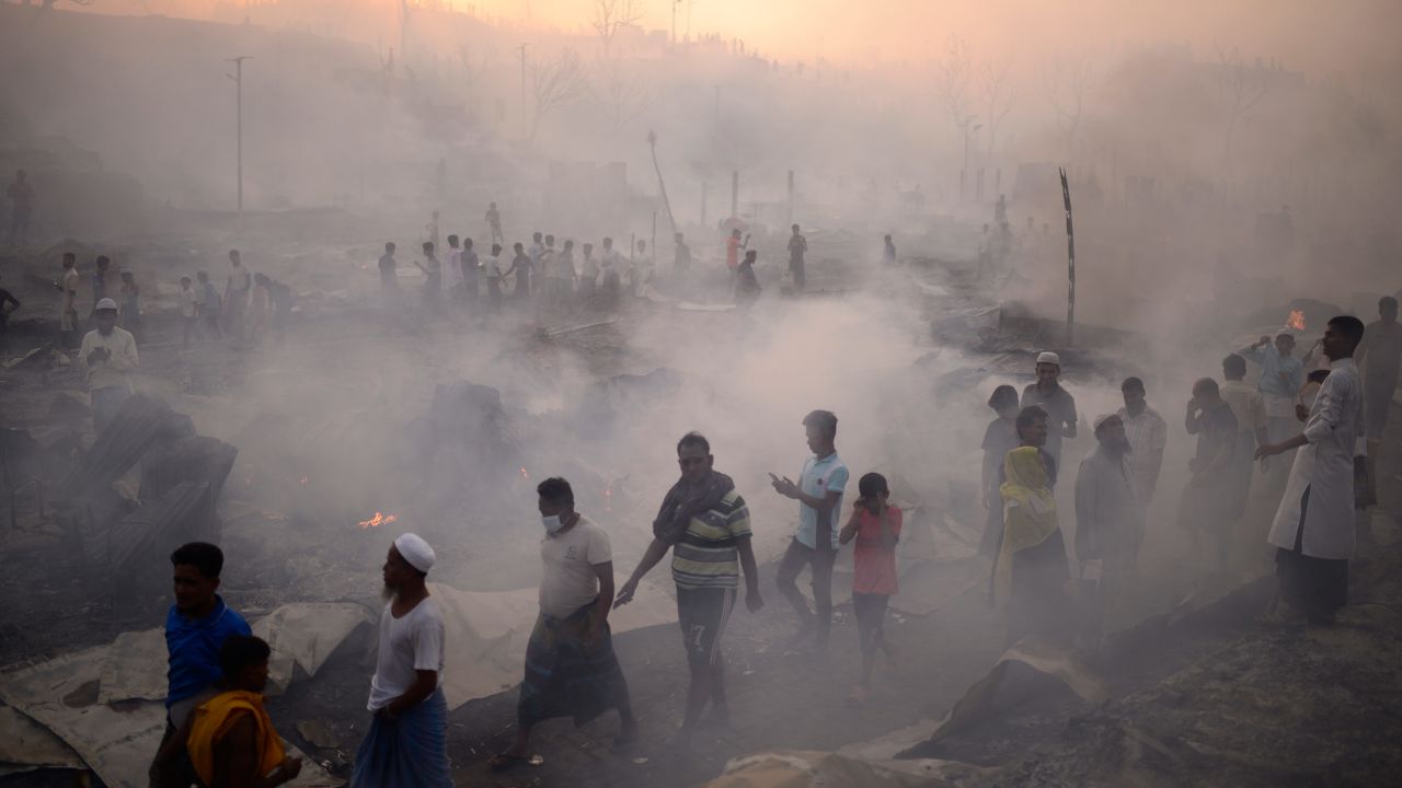 حريق هائل يدمر مخيما للاجئين الروهينجا في بنغلاديش تاركا الآلاف بلا مأوى 5 photo 2023 03 06 08 13 29