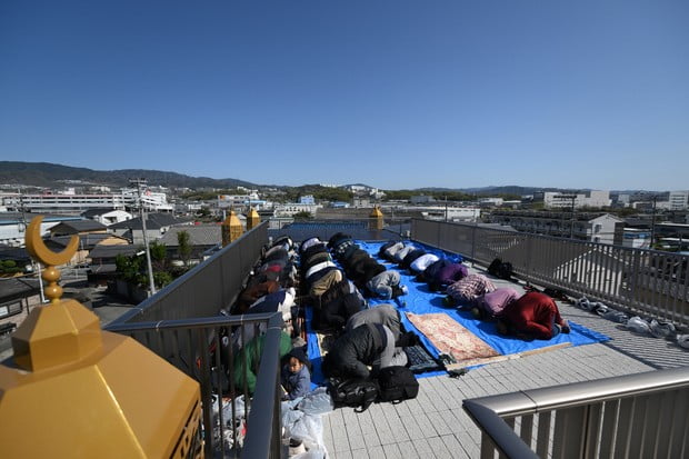 مسجد بدأ من منزل تم تجديده في غرب اليابان يتجذر في المجتمع 49 مسجد بدأ من منزل تم تجديده في غرب اليابان يتجذر في المجتمع