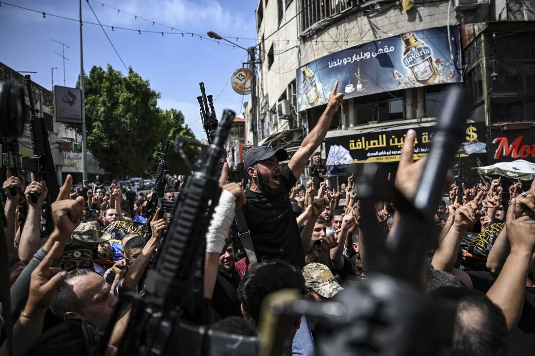 ما الذي يكافح من أجله شباب الضفة الغربية، بتعبيرهم؟ 17 ما الذي يكافح من أجله شباب الضفة الغربية، بتعبيرهم؟