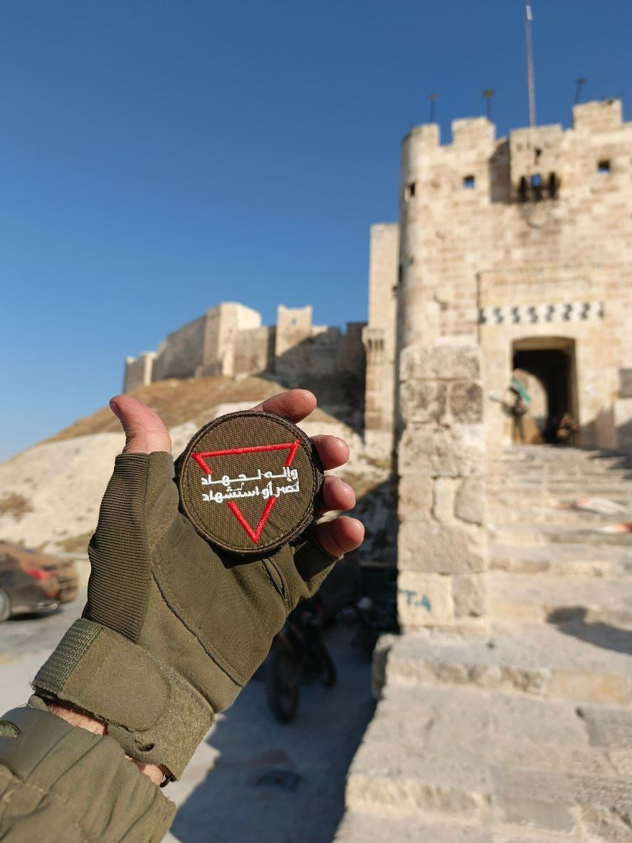 وول ستريت جورنال: قوات المعارضة السورية تدخل حلب في هجوم مفاجئ