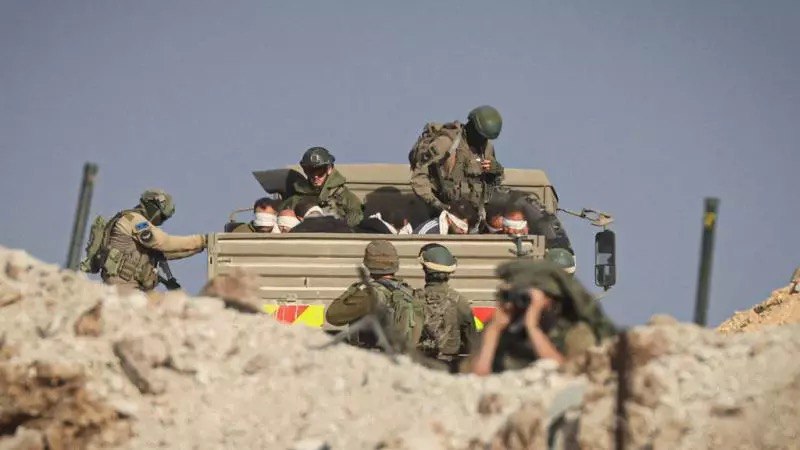 شهادة الأسيرين محمد عرب وطارق عابد عن معتقل عوفر: اغتصاب وكلاب تنهش الأسرى 3 photo 2024 11 19 20 29 57