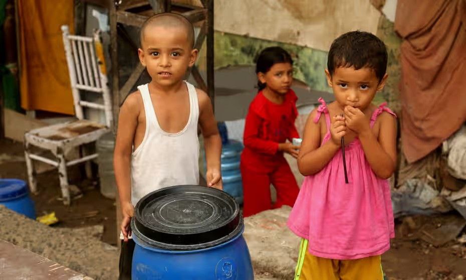 آباء أطفال لاجئين من الروهينجا يناضلون من أجل حقهم في الذهاب إلى المدرسة في الهند.