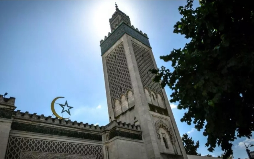 الأناضول: مسجد باريس الكبير يعتمد دعاء لفرنسا بعد خطبة كل جمعة 1 Screenshot ٢٠٢٥٠١١٠ ٢٠٣٧٥٥ Chrome
