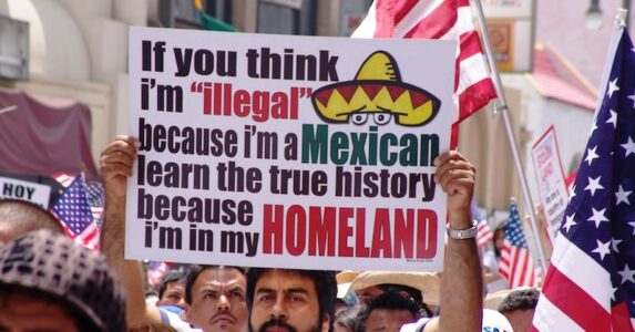 مع إغلاق الأبواب أمامهم في الولايات المتحدة، طالبو اللجوء يبدأون حياة جديدة في المكسيك