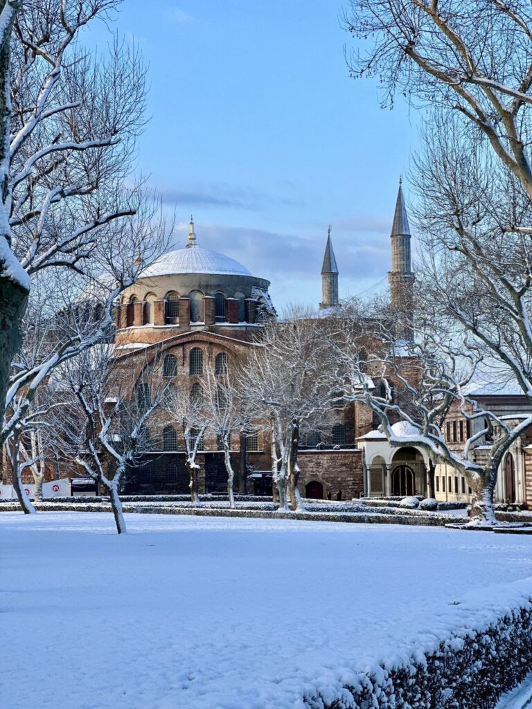 حصاد الأسبوع: أبرز الصور من العالم الإسلامي 44 photo 2025 02 28 16 47 54
