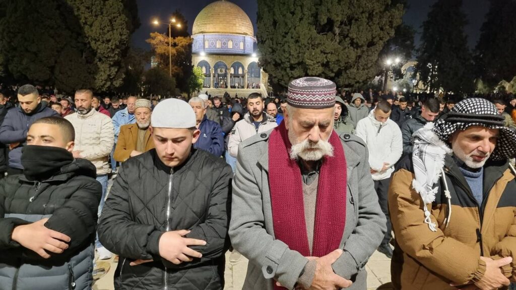 حصاد الأسبوع: أبرز الصور من العالم الإسلامي 27 IMG 20250308 010129 853