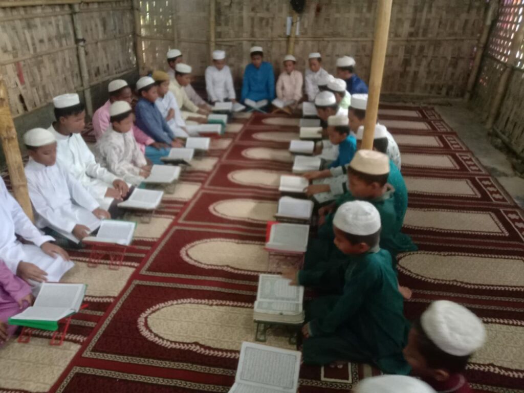 لقاء وصل مع لاجئ من الروهينجا: ماذا وراء تسلل 60 ألفا إلى بنغلاديش وكيف يقضي اللاجئون الروهينجا رمضان؟ 4 photo 2024 07 29 05 25 21