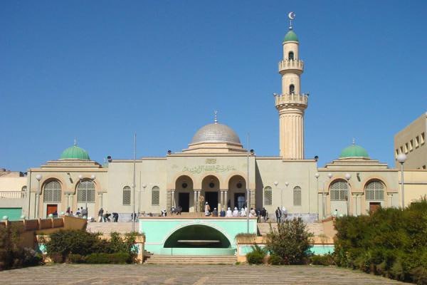 حصاد الأسبوع: أبرز الصور من العالم الإسلامي 107 IMG 20250404 224415 576