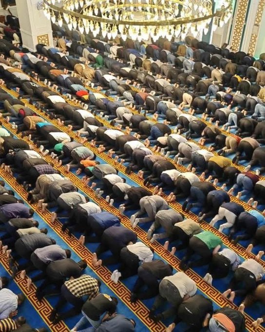 حصاد الأسبوع: أبرز الصور من العالم الإسلامي 78 photo 2025 04 04 20 29 41