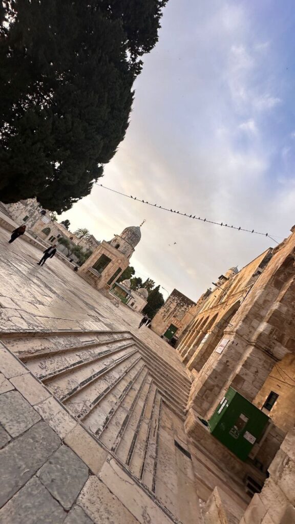 حصاد الأسبوع: أبرز الصور من العالم الإسلامي 8 IMG 20250502 213614 685