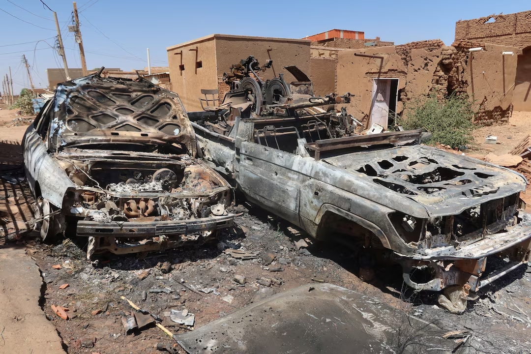 العائلات تواجه خطراً جديداً في العاصمة السودانية المنكوبة: القذائف غير المنفجرة 37 العائلات تواجه خطراً جديداً في العاصمة السودانية المنكوبة: القذائف غير المنفجرة