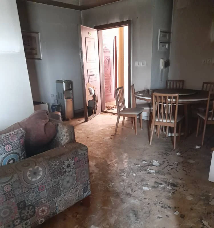 عدت إلى الخرطوم بعد عامين من مغادرتها ... لكنني بالكاد تعرفت عليها 2 khartoum return firstperson door