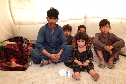 أفغان مُرحَّلون يروُون تعرّضهم لمعاملة لا إنسانية على يد الشرطة الباكستانية 21 أفغان مُرحَّلون يروُون تعرّضهم لمعاملة لا إنسانية على يد الشرطة الباكستانية