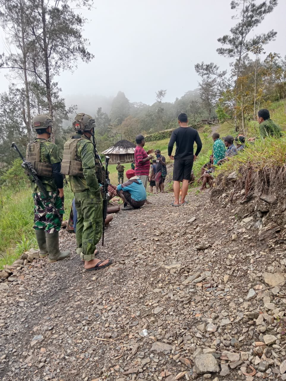 الجيش الإندونيسي: مقتل ثمانية عشر انفصاليًا في إقليم بابوا 33 الجيش الإندونيسي: مقتل ثمانية عشر انفصاليًا في إقليم بابوا