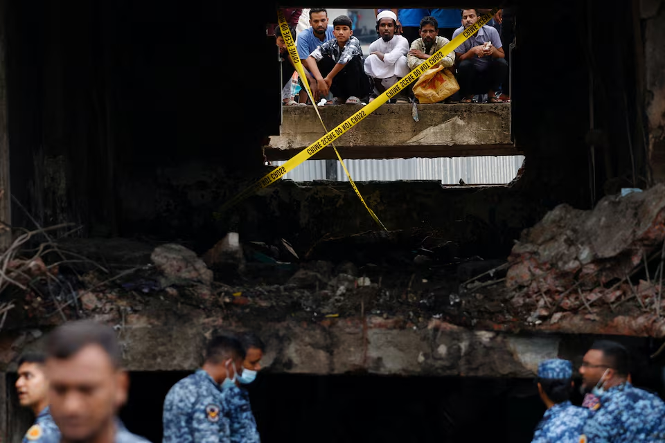 استشهاد نحو 31 شخصا من بينهم 27 طفلا وإصابة أكثر من 170 في حادث مأساوي في بنغلاديش 3 image 3