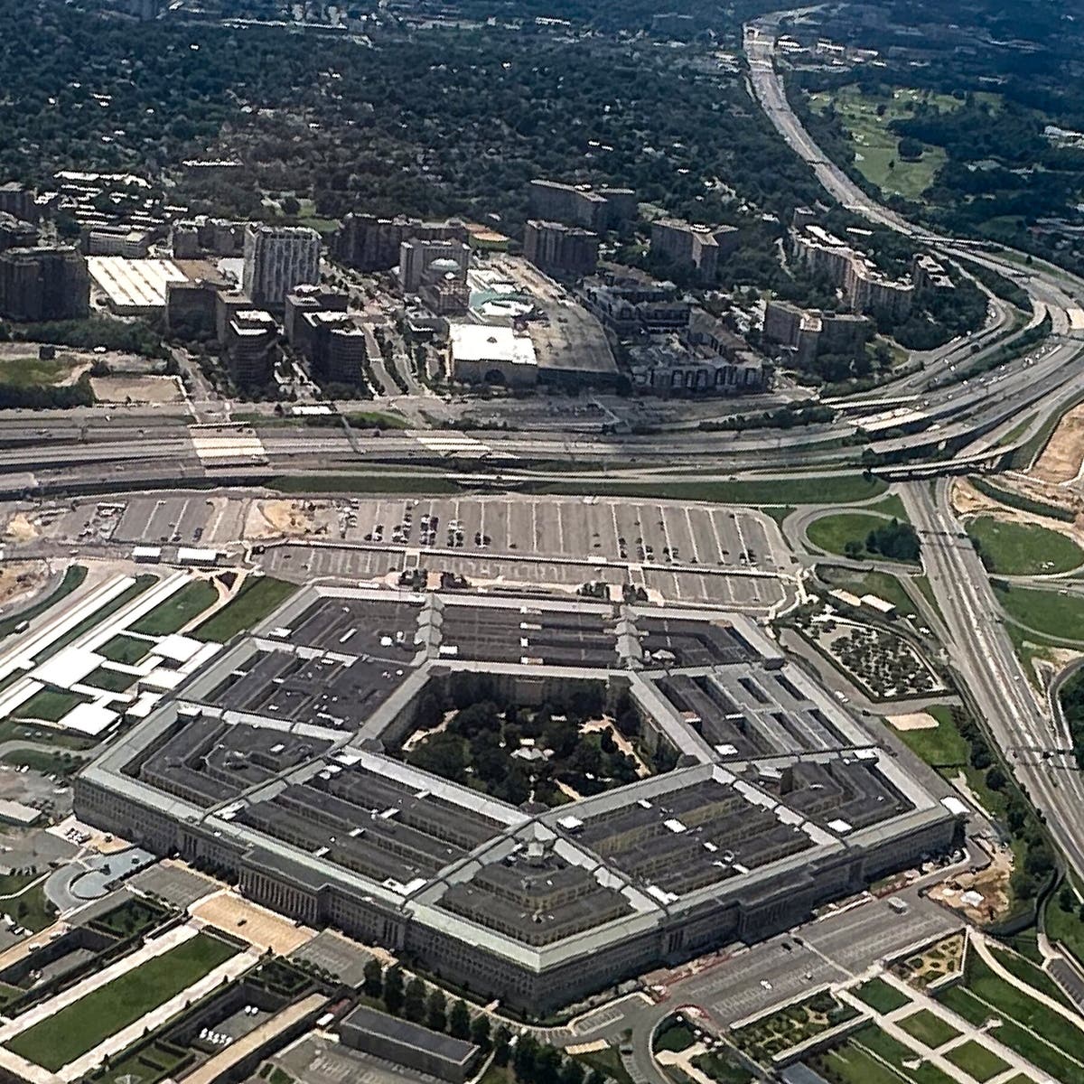 ترامب يعيد وزارة الحرب: ما الذي يجب معرفته؟ 94 ترامب يعيد وزارة الحرب: ما الذي يجب معرفته؟