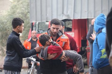 أبطال غزة المجهولون.. جنود الدفاع المدني 9 أبطال غزة المجهولون.. جنود الدفاع المدني