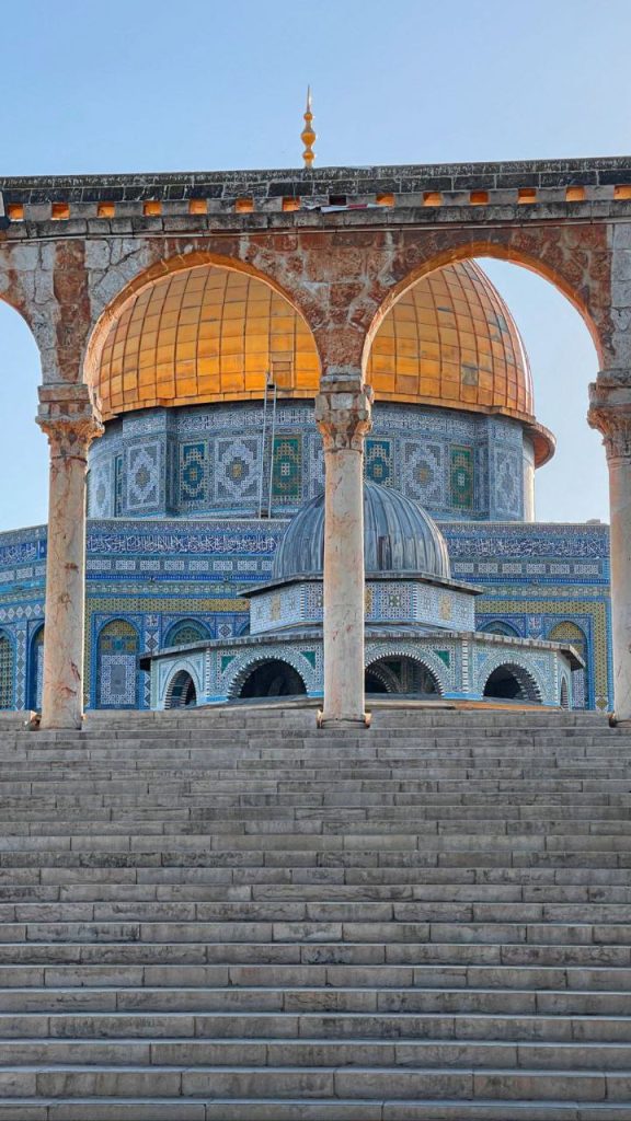 حصاد الأسبوع: أبرز الصور من العالم الإسلامي 20 photo 2025 10 24 22 27 51
