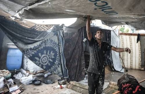 نداءات استغاثة من غزة لإنقاذ العائلات قبل الشتاء 3 نداءات استغاثة من غزة لإنقاذ العائلات قبل الشتاء