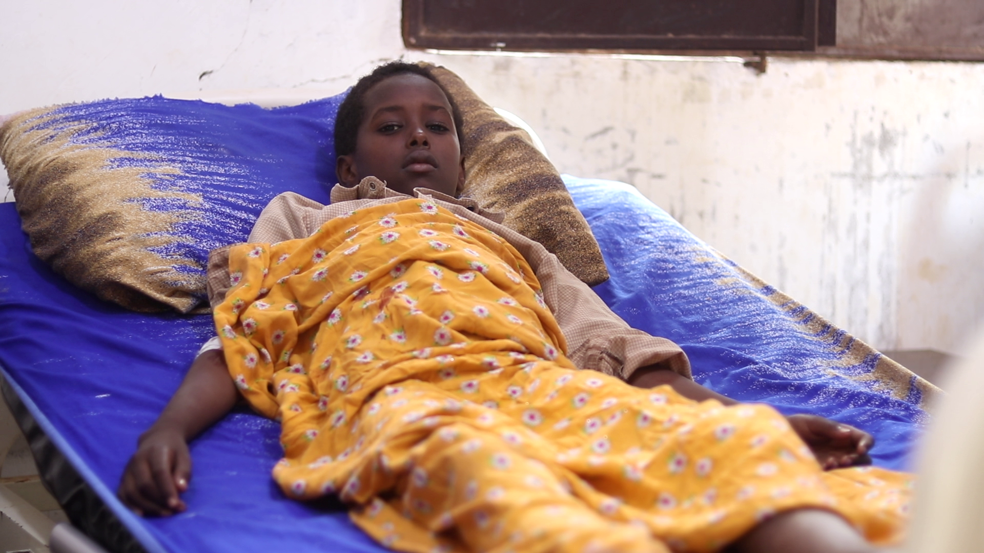 استشهاد 12 صوماليا أغلبهم أطفال ونساء في سلسلة غارات أمريكية جنوب الصومال 22 vlcsnap 2025 11 16 07h49m28s191