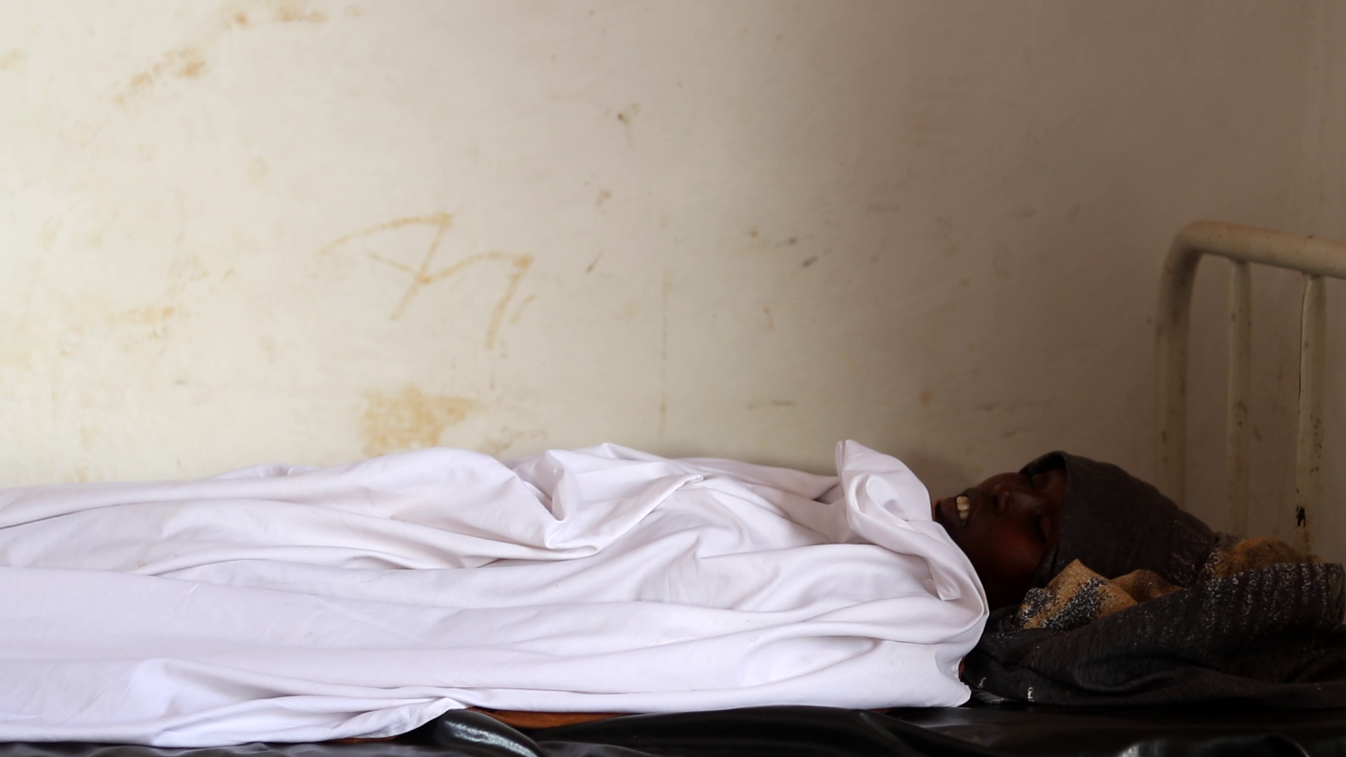 استشهاد 12 صوماليا أغلبهم أطفال ونساء في سلسلة غارات أمريكية جنوب الصومال 19 vlcsnap 2025 11 16 07h51m11s719