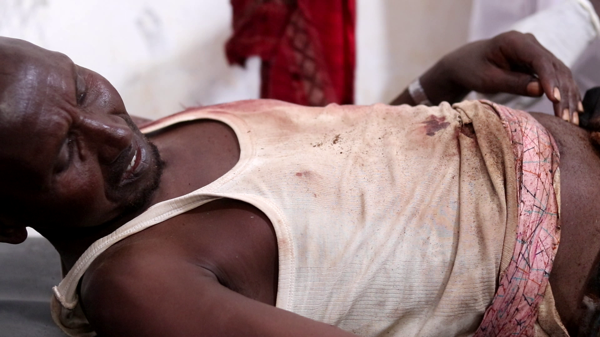 استشهاد 12 صوماليا أغلبهم أطفال ونساء في سلسلة غارات أمريكية جنوب الصومال 12 vlcsnap 2025 11 16 09h27m45s172