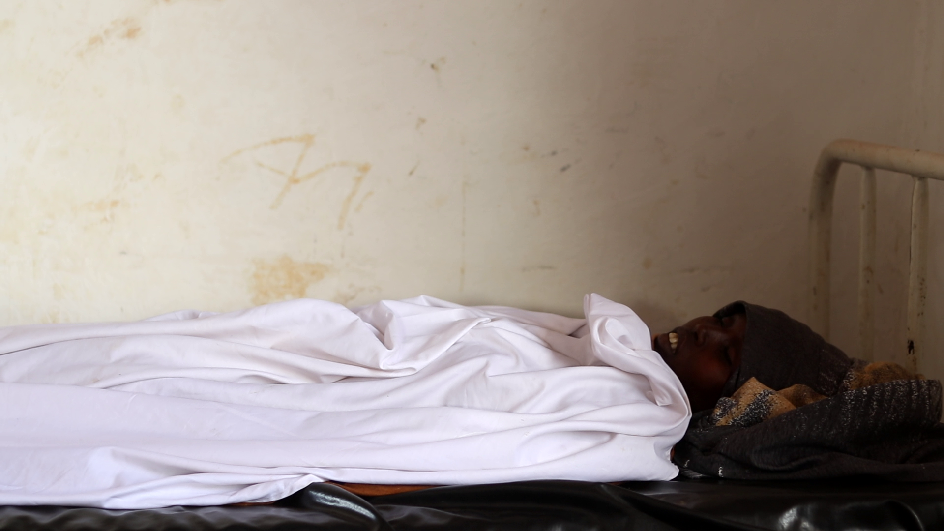 استشهاد 12 صوماليا أغلبهم أطفال ونساء في سلسلة غارات أمريكية جنوب الصومال 3 vlcsnap 2025 11 16 09h30m54s680