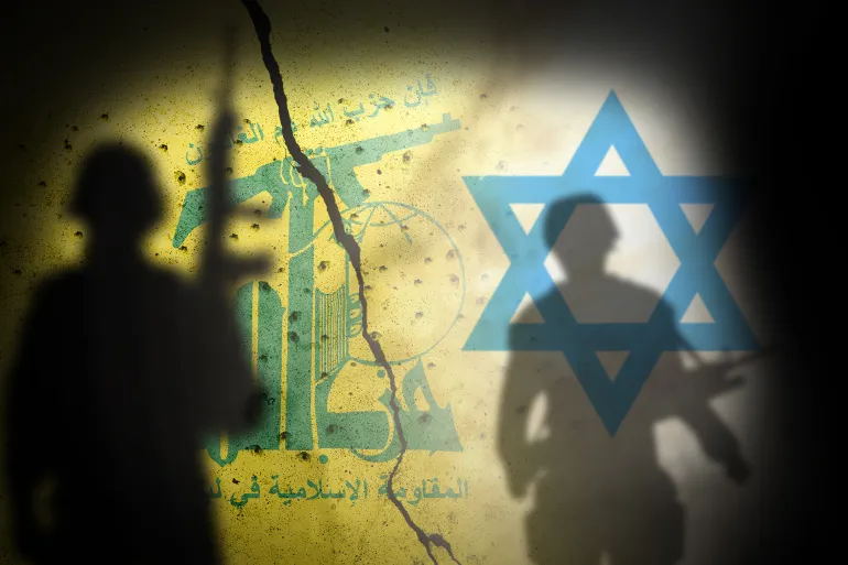 لبنان يستعد جيش الاحتلال "الإسرائيلي" لتوغل محتمل في عمق الأراضي اللبنانية، ويصدر أمر بإخلاء السكان من منطقة جنوب نهر الليطاني بأكملها 2 لبنان يستعد جيش الاحتلال “الإسرائيلي” لتوغل محتمل في عمق الأراضي اللبنانية، ويصدر أمر بإخلاء السكان من منطقة جنوب نهر الليطاني بأكملها