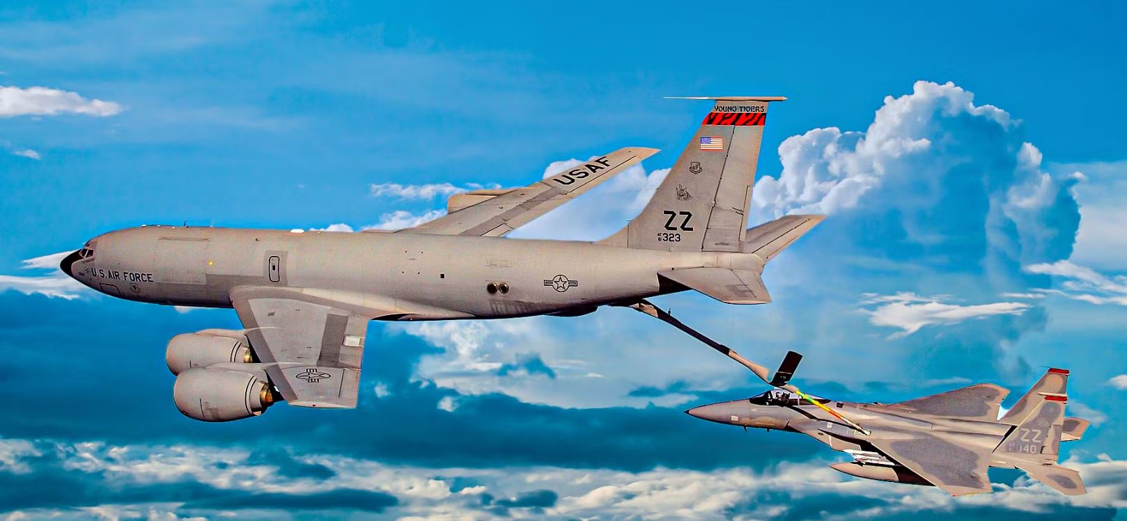 "KC-135" إيران تدمر أهم طائرة أمريكية للتزود بالوقود 3 “KC-135” إيران تدمر أهم طائرة أمريكية للتزود بالوقود