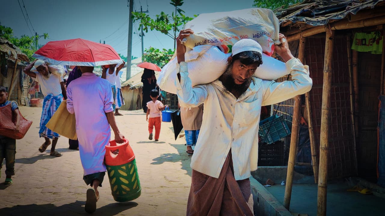 يعتزم برنامج الأغذية العالمي تعديل آلية المساعدات الغذائية المقدمة للاجئي الروهينجا ابتداءً من أبريل 2026