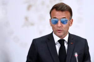 لماذا يصف كثير من الفرنسيين إيمانويل ماكرون بأنه "أسوأ رئيس"؟ قراءة في أسباب التراجع السياسي والشعبي 21 1650207.jpeg